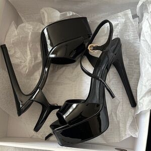 Steve Madden Cologne patent heel